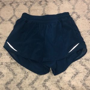 Lululemon hotty hot shorts long size 4
